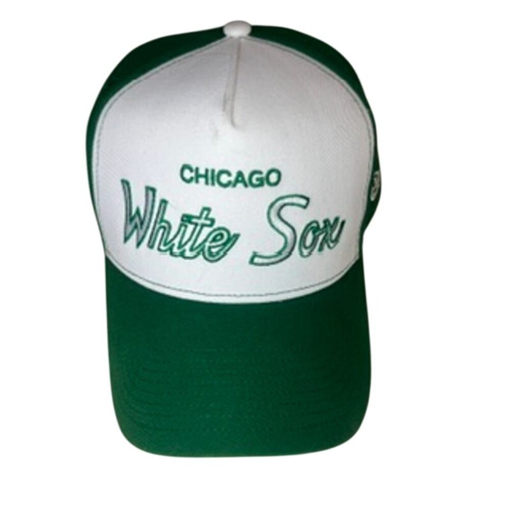 New Era Chicago White Sox 9FORTY Script Snapback Hat - White/Green